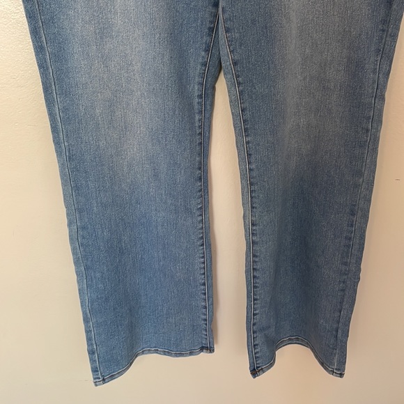 NWT Daily Thread Hi Rise Flare Bootcut Jean. 16 - Picture 3 of 8
